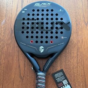 Siux Padel Racket Black Carbon revolution 24k carbon
